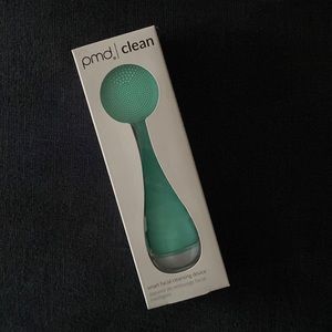 pmd clean smart facial cleansing device. brand new. Never opened.